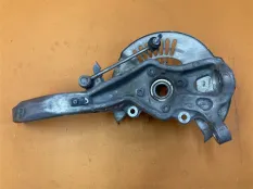 Кулак поворотный передний левый Land Rover Velar