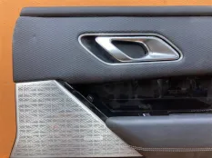 Обшивка двери передняя правая Land Rover Velar