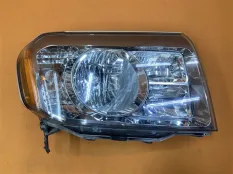 Фара галогеновая передняя правая Honda Pilot 2