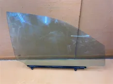 Стекло двери переднее правое Lexus RX350 3 3.5