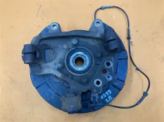 Кулак поворотный задний правый Infiniti QX80 Z62