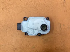 Привод жалюзи радиатора Tesla Model S 2016