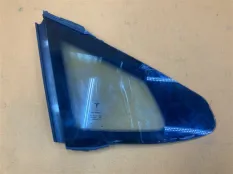 Форточка багажника задняя левая Tesla Model S 2016