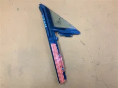 Форточка двери передняя правая Tesla Model S 2016