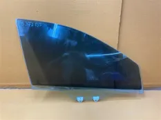 Стекло двери переднее правое Acura RDX TB5 2.0