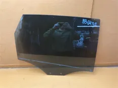 Стекло двери заднее правое Audi Q5 8R 2.0 2017