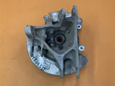 Кулак поворотный задний правый Tesla Model S 2016