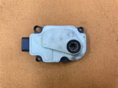 Привод жалюзи радиатора Tesla Model S 2016