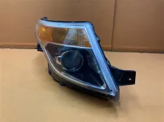 Фара ксеноновая передняя правая Ford Explorer U502