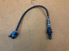 Датчик кислородный верхний правый Hummer H2 6.0