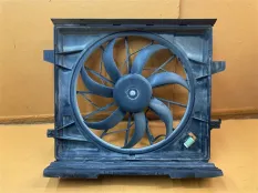 Вентилятор основного радиатора Jeep Grand Cherokee