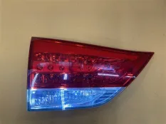 Фонарь крышки багажника задний левый Toyota Sienna