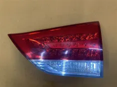 Фонарь крышки багажника задний правый Toyota