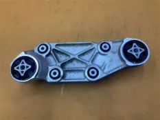 Кронштейн двигателя передний Tesla Model S 2018