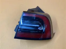 Фонарь задний правый Tesla Model Y 2022