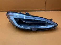 Фара светодиодная передняя правая Tesla Model S