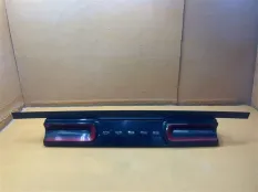 Фонарь крышки багажника Dodge Challenger 3 3.6