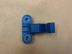 Кронштейн фары передний правый Chevrolet Tahoe