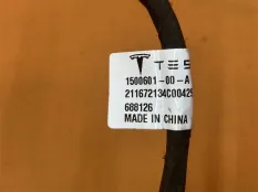 Амортизатор крышки багажника левый Tesla Model Y