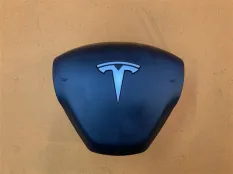 Подушка безопасности в руль Tesla Model Y 2022