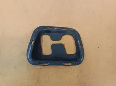 Решетка бампера передняя левая Chevrolet Tahoe