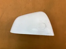 Крышка зеркала заднего вида правая Tesla Model Y