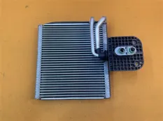 Испаритель кондиционера Tesla Model S 2018