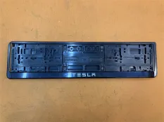 Рамка номерного знака Tesla Model Y 2022