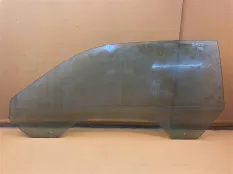 Стекло двери переднее левое Dodge Challenger 3 3.6