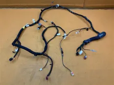 Проводка крышки багажника Tesla Model Y 2022