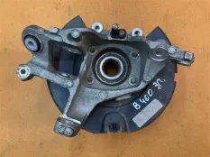 Кулак поворотный задний правый Dodge Challenger 3