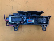 Блок предохранителей подкапотный Tesla Model S