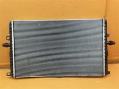 Радиатор основной Tesla Model Y 2022