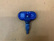 Датчик давления в шинах Tesla Model Y 2022