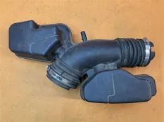 Патрубок воздушного фильтра Ford Explorer U502 3.5