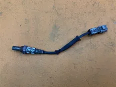 Датчик кислородный нижний передний Toyota Sienna 3