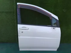 Дверь NISSAN LIBERTY PM12, передняя правая