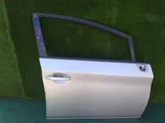 Дверь TOYOTA PRIUS ZVW30, передняя правая