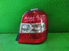 Стоп-сигнал TOYOTA KLUGER ACU20W, правый