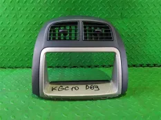 Консоль магнитофона TOYOTA PASSO KGC10