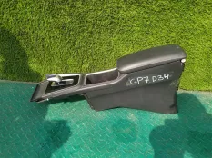 Бардачок между сиденьями HONDA SHUTTLE GP7