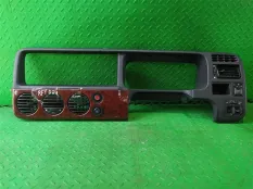 Консоль магнитофона HONDA STEPWGN RF1