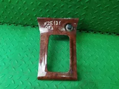 Консоль кпп TOYOTA COROLLA NZE121