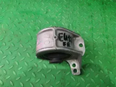 Подушка двигателя NISSAN BLUEBIRD EU12 SR18DI, правая