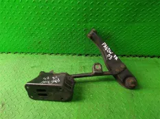 Рычаг SUZUKI EVERY DA62W K6A, передний правый