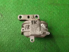 Подушка двигателя VOLKSWAGEN GOLF PLUS 5M1 BLR, правая