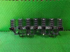 Кронштейн бампера TOYOTA LAND CRUISER 2023 5252160220 VJA300 V35A-FTS, передний