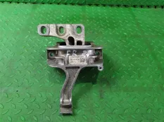 Подушка двигателя AUDI TT 5Q0199555AD 8S CHH, правая