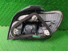 Стоп-сигнал TOYOTA VITZ NCP10, левый