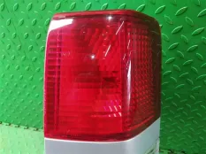 Стоп-сигнал MAZDA BONGO FRIENDEE SG5W, правый